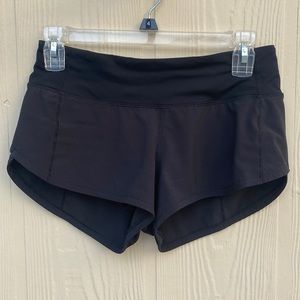 LuluLemon Speed Up Low-rise short, Size 2